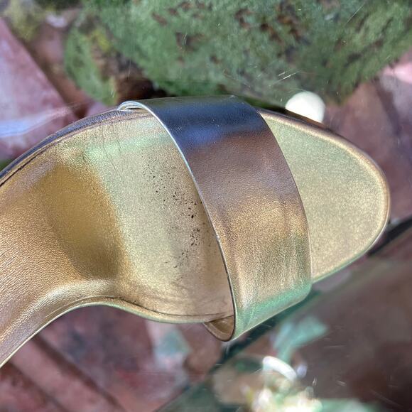 GUCCI Gold Leather Cork Wedges Sandals SZ9.5B - Picture 9 of 9